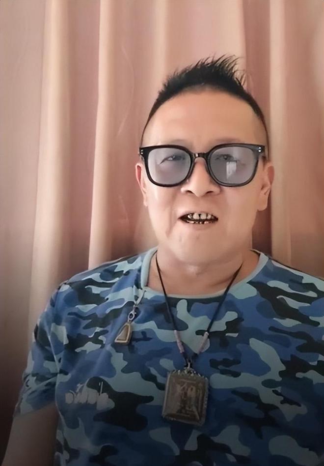 亡多日无人察觉已发臭王菲前经纪人悼念麻将胡了模拟器台湾男星陈光前家中死(图6)