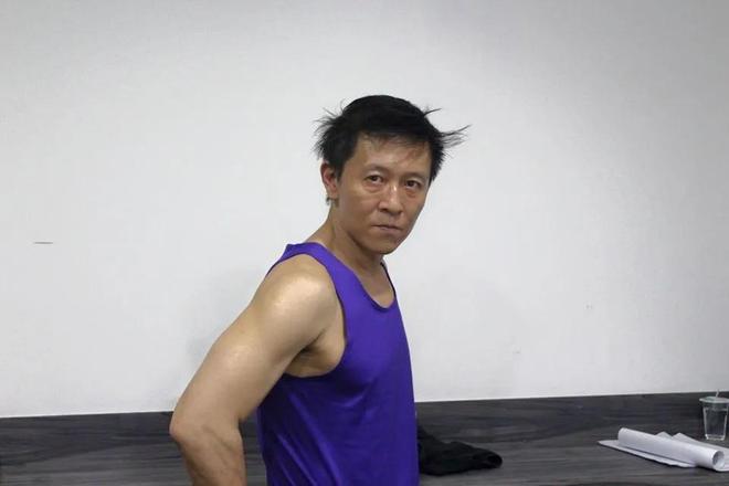 亡多日无人察觉已发臭王菲前经纪人悼念麻将胡了模拟器台湾男星陈光前家中死(图3)